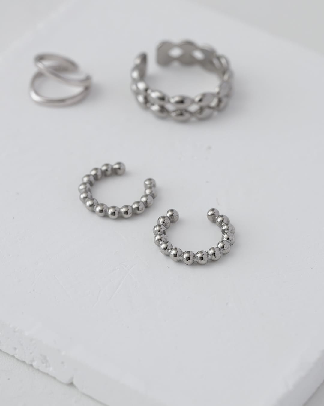 9/5(金)20:00～新色追加】【18KGP】ドットラインイヤーカフ