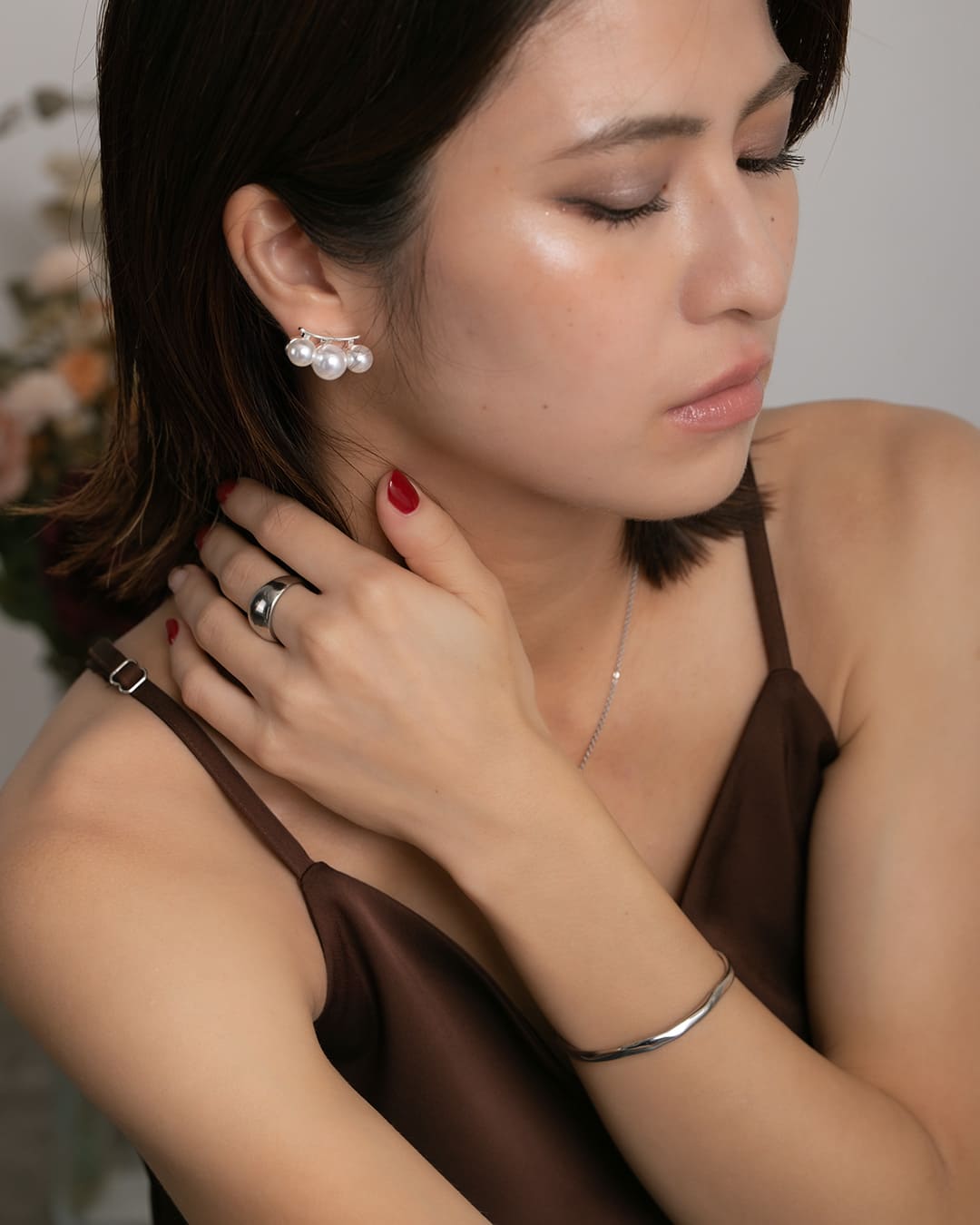 5/1(金)20:00～再入荷】【18KGP】3連パールイヤリング – ChooMia