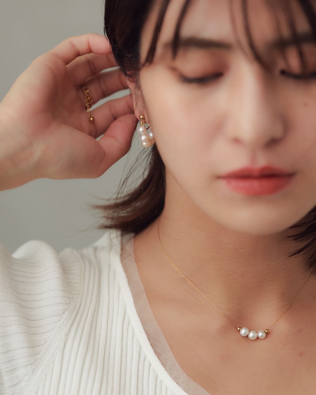 18金と淡水パールのネックレスとイヤリングセット　三日月のデザイン 18金と淡水パールのネックレスとイヤリングセット三日月のデザイン