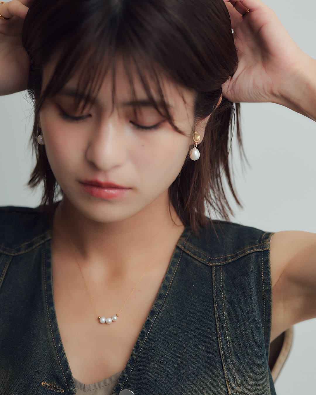 10/31(金)20:00～再入荷】ニュアンスプレート×1粒淡水パールイヤリング