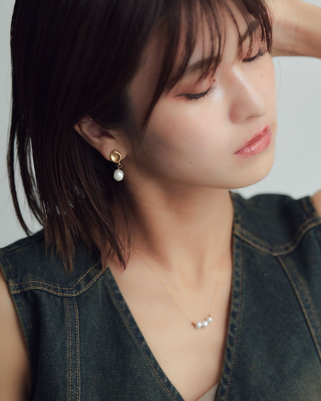 10/31(金)20:00～再入荷】ニュアンスプレート×1粒淡水パールイヤリング