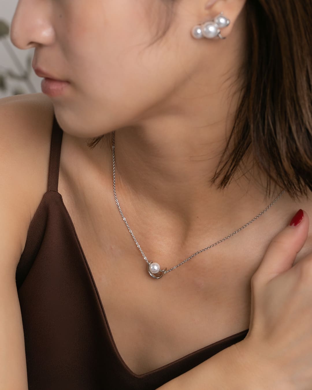 セット＞3連パールピアス・半月モチーフプレートパールネックレス