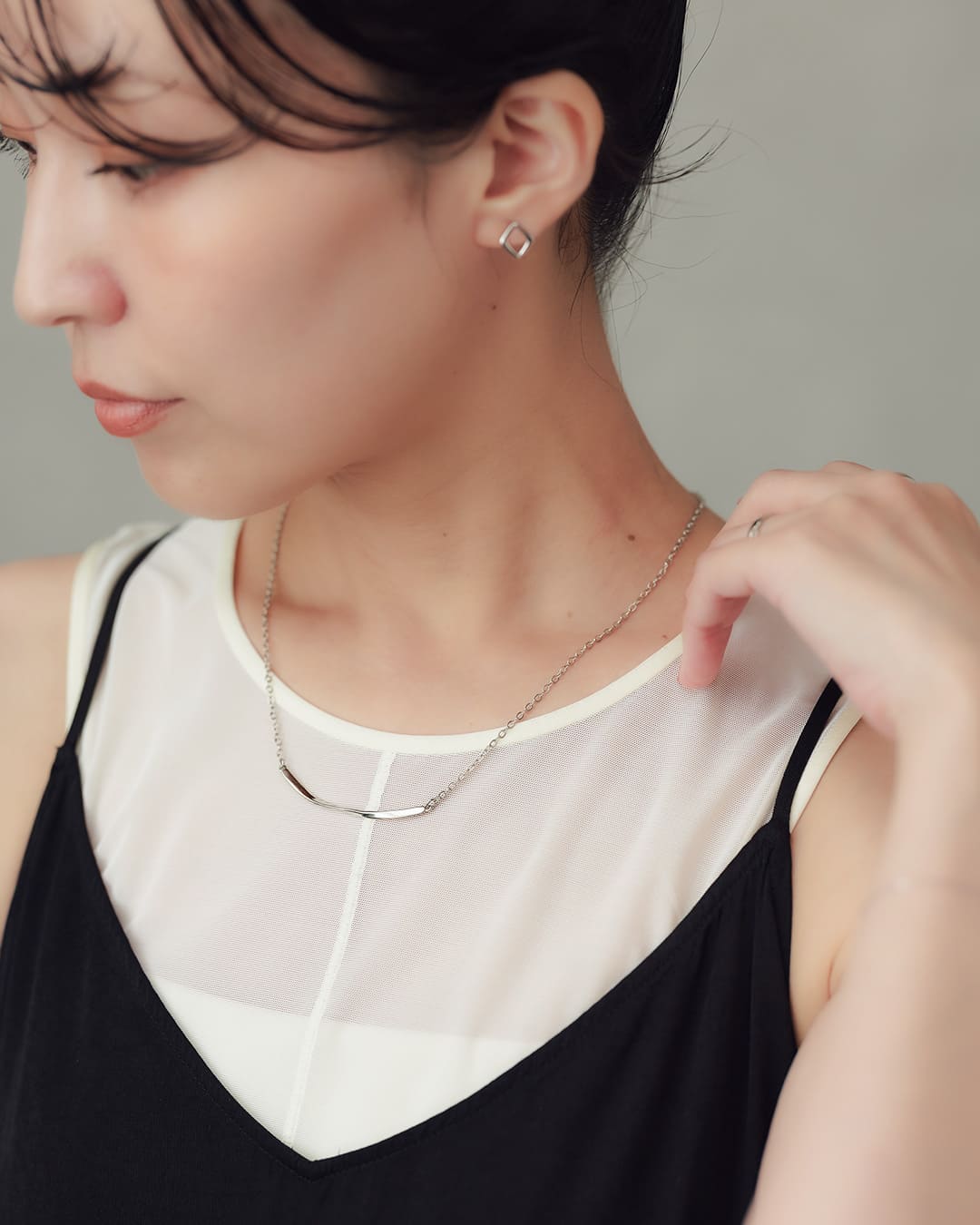 12/26(金)20:00～再入荷】【18KGP】ねじりカーブネックレス【mina4・5