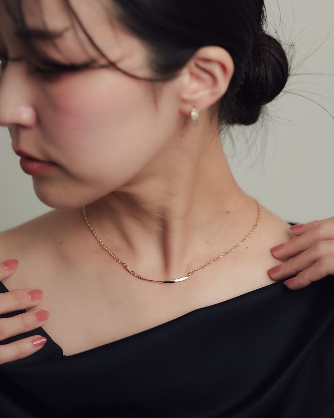 4/24(金)20:00～再入荷】【18KGP】ねじりカーブネックレス【mina4・5月