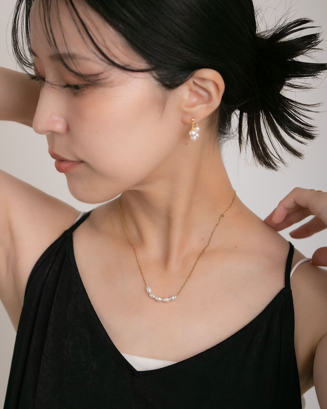 10/24(金)20:00～再入荷】【18KGP】5連淡水パールステンレスネックレス