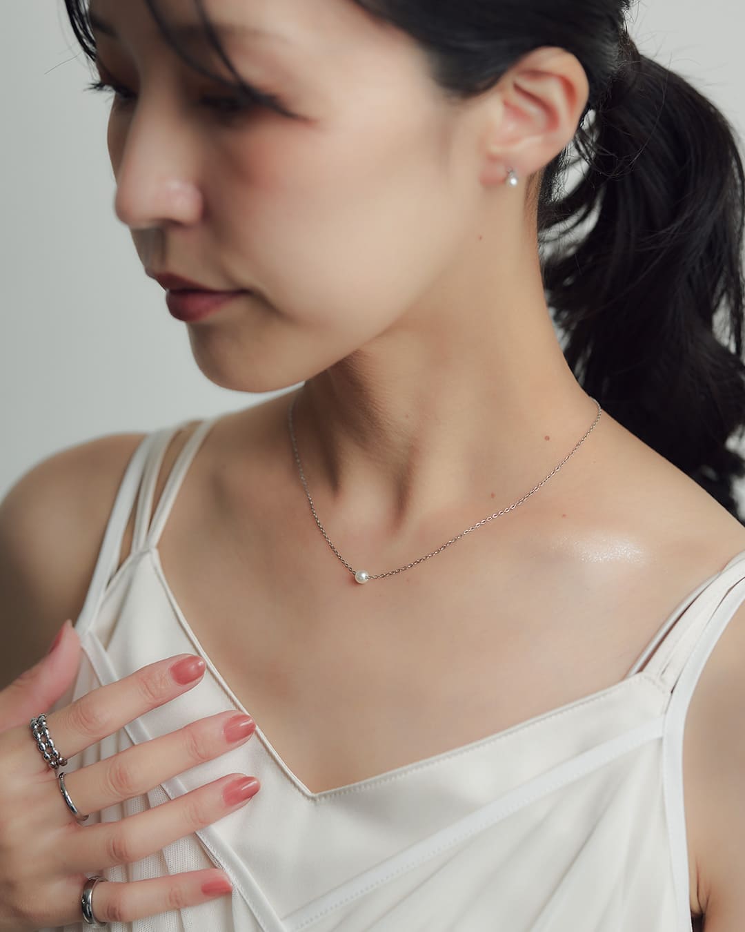 14KGP】1粒シェルパールシンプルステンレスネックレス – ChooMia