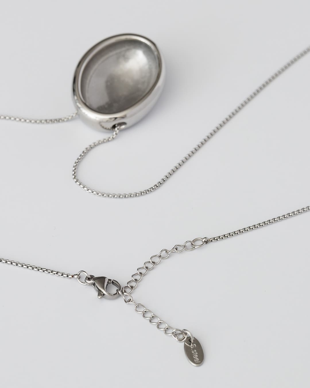 週末お値下げ❗ hum オーダーロングネックレス18k シルバー×ダイヤ トップ 週末お値下げ❗ hum オーダーロングネックレス18k シルバー