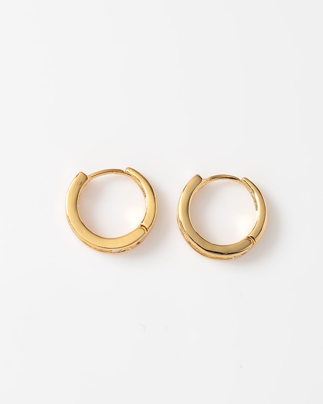 4/4(金)20:00～再入荷】ラインストーンフープピアス【mina1月号