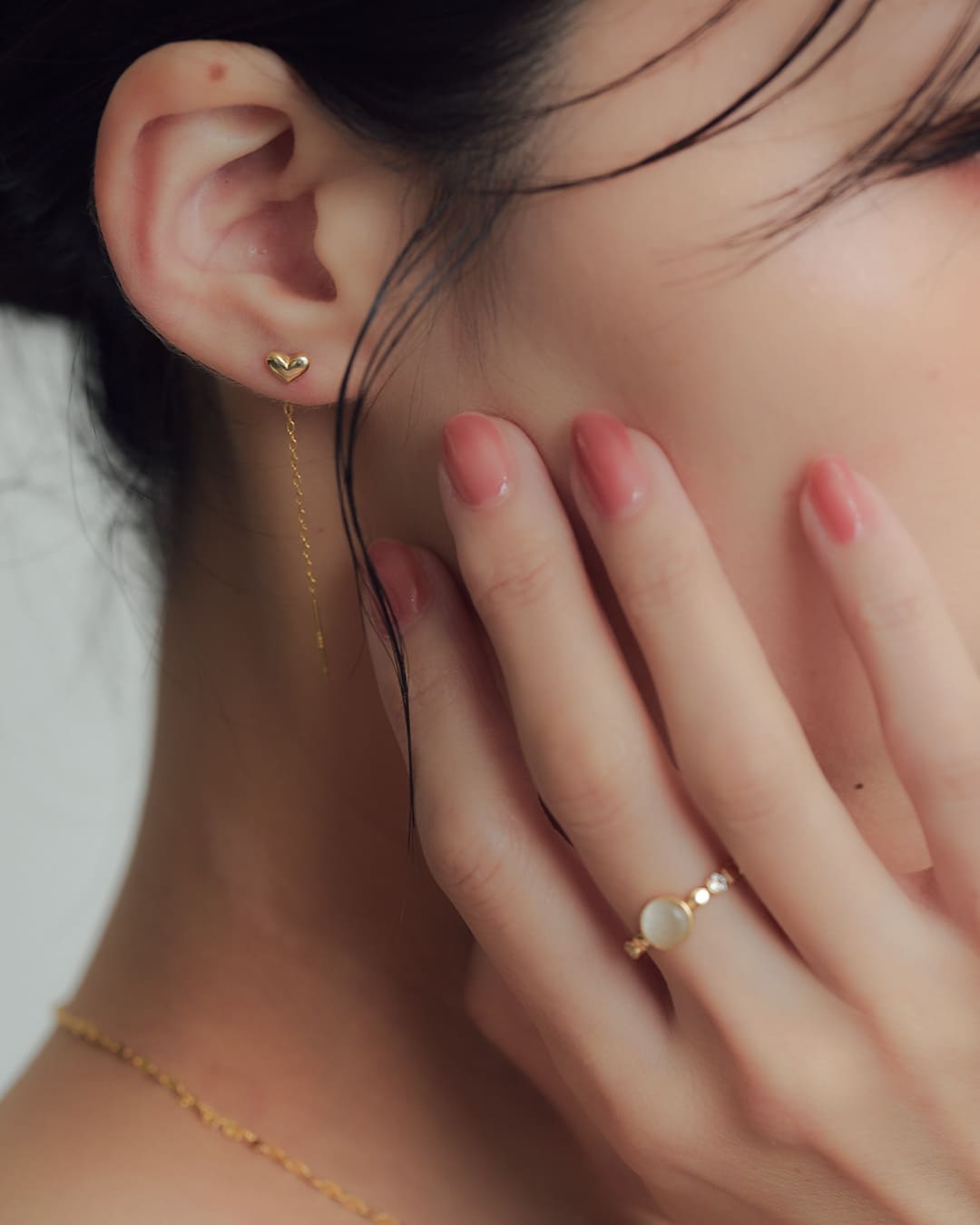 チョコ様　SWAROVSKI ハート型ロングピアス チョコ様 SWAROVSKI ハート型ロングピアス SWAROVSKI｜【公式