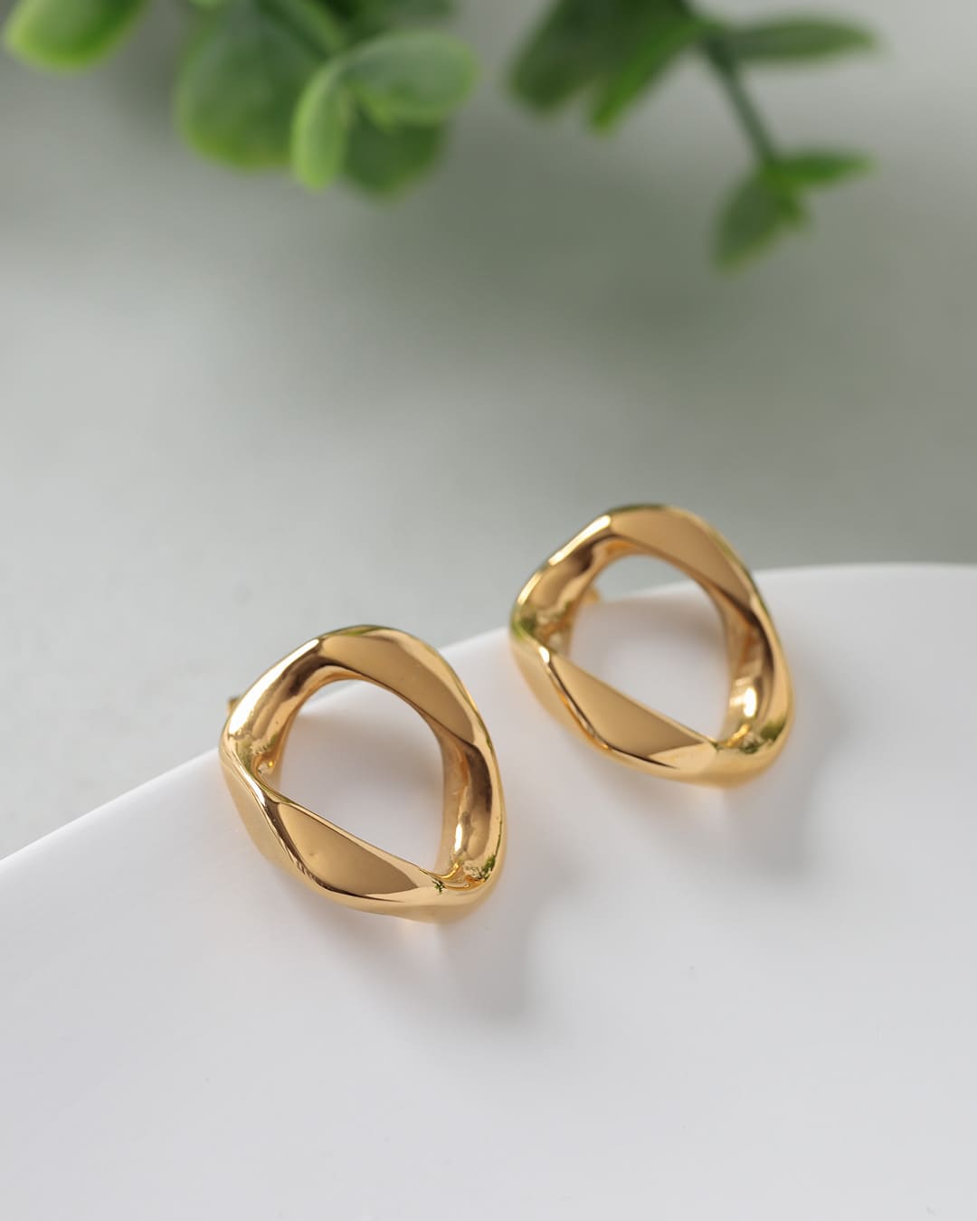 サークル　ピアス　イヤリング　ゴールド　レトロ　クラシック　シンプル　アクセ　秋 再入荷予定あり＞【18KGP】ニュアンスサークルピアス – ChooMia