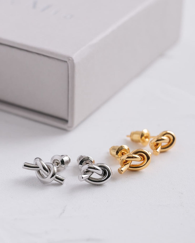 【S925】ノットデザインミニピアス