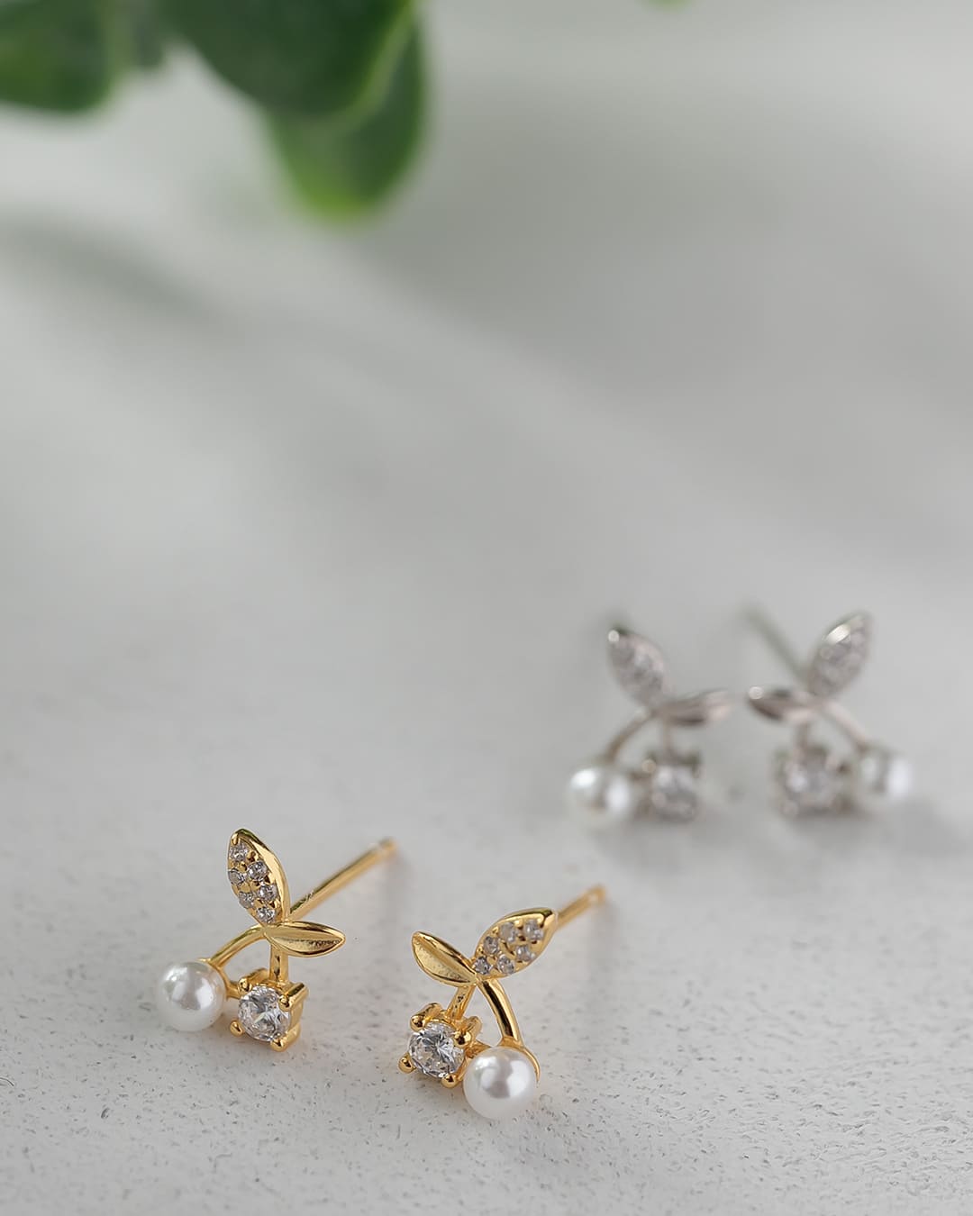 Sandy Feet flowerシェルピアス シェルフラワーピアス | VERITEOnline-Shop｜ラグジュアリーな