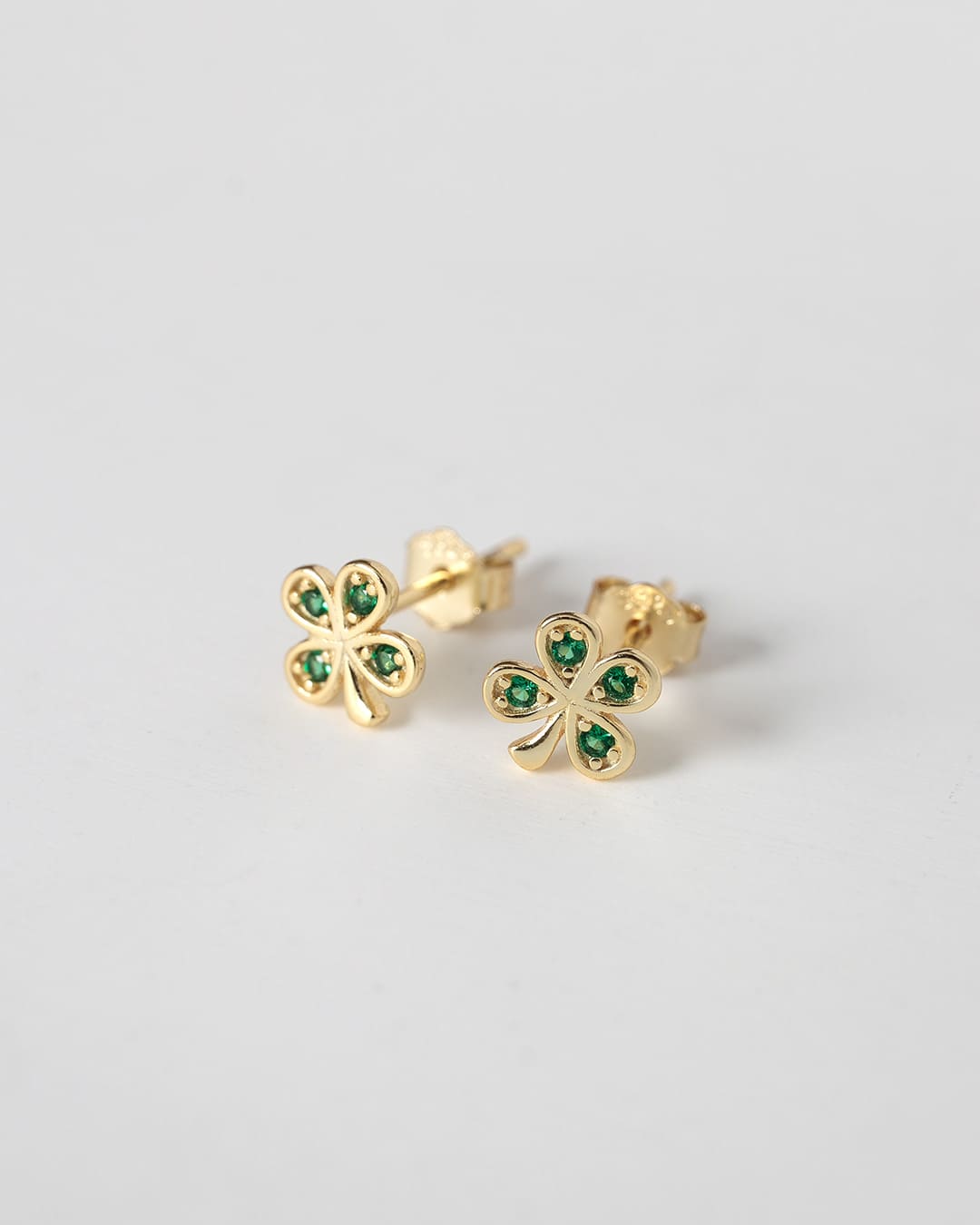クローバー　ピアス 5/22(金)20:00～再入荷】【S925/18KGP】リュクスクローバーピアス