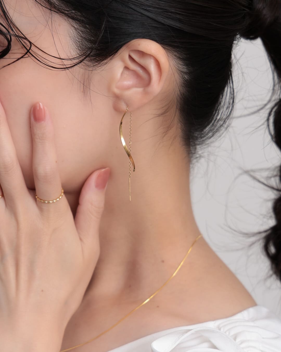 9/18(金)20:00～再入荷】【18KGP】ツイストウェーブアメリカンピアス