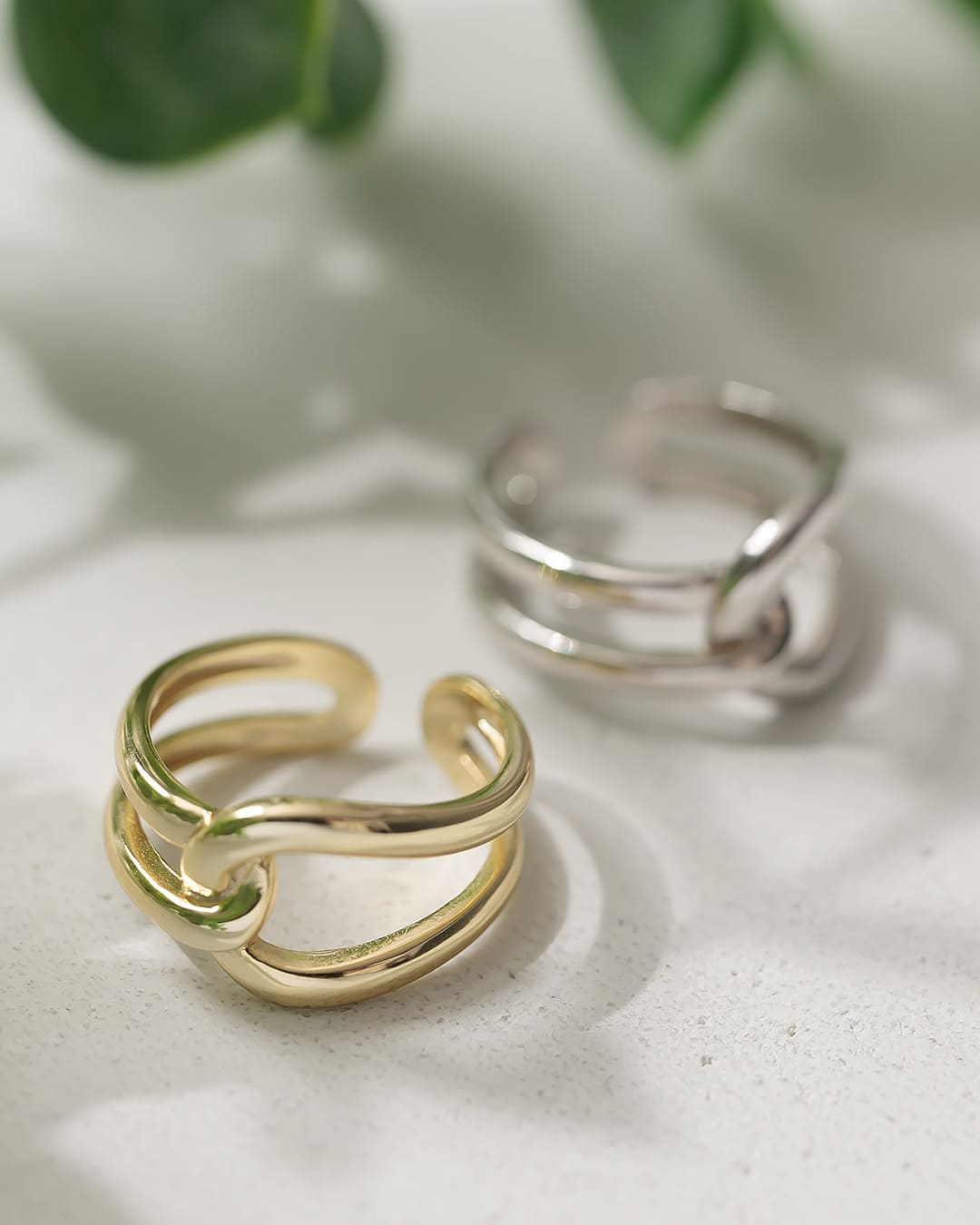 10/3(金)20:00～再入荷】【S925/18KGP】クロスツイストリング【美人