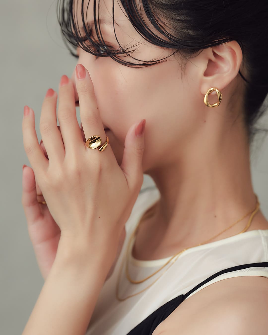 ゴールドリング K18/Pt「3連トニア」リング ー イエローゴールド｜【オレフィーチェ