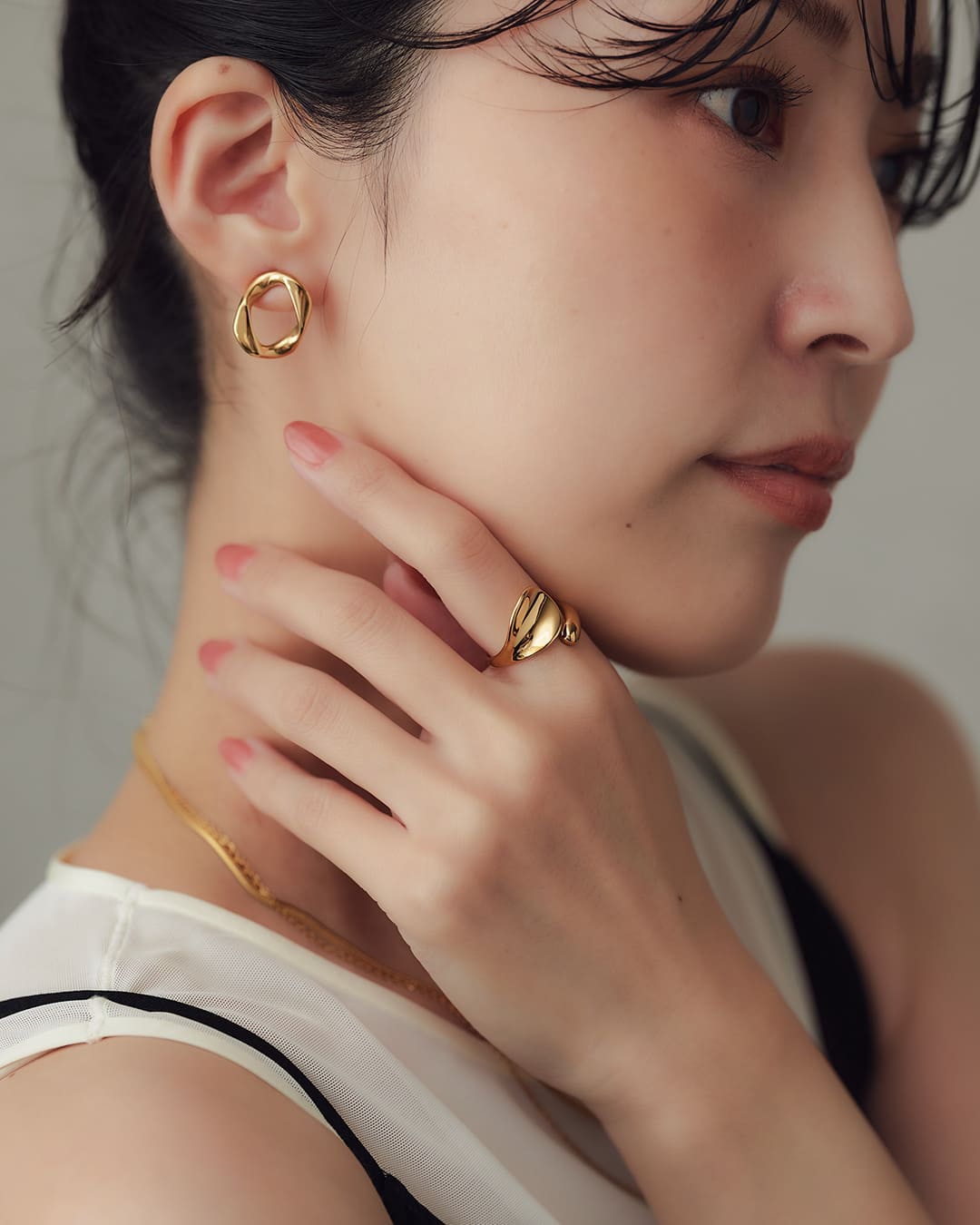 8/28(金)20:00～再入荷】【18KGP】ニュアンスハグラインリング