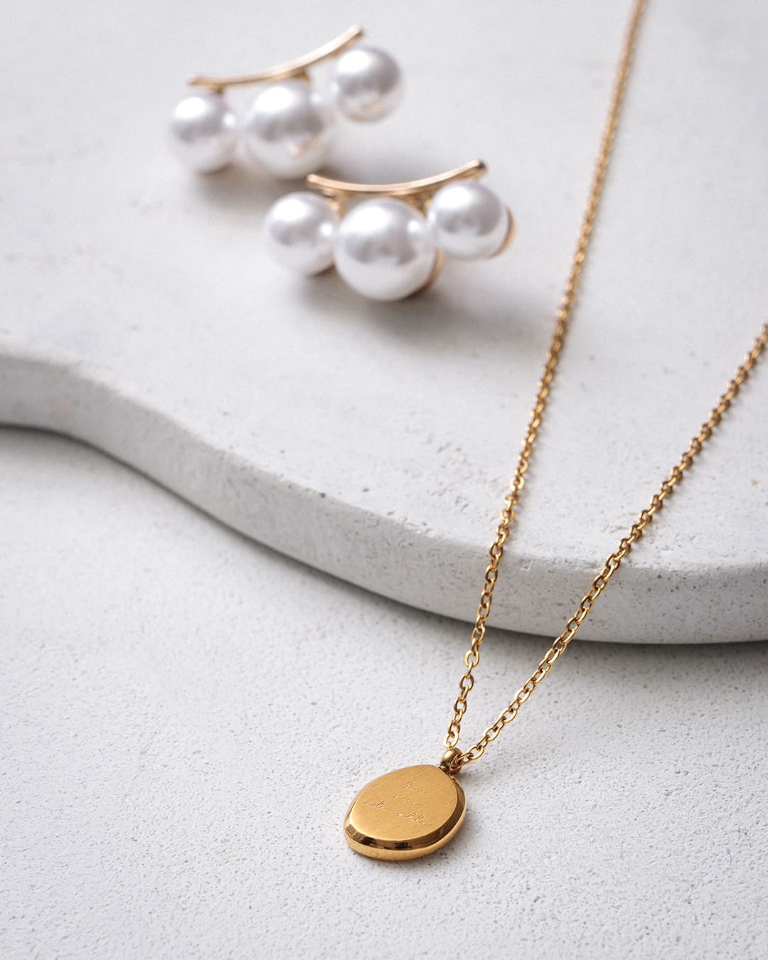 セット＞3連パールピアス・シンプルラウンドネックレス – ChooMia