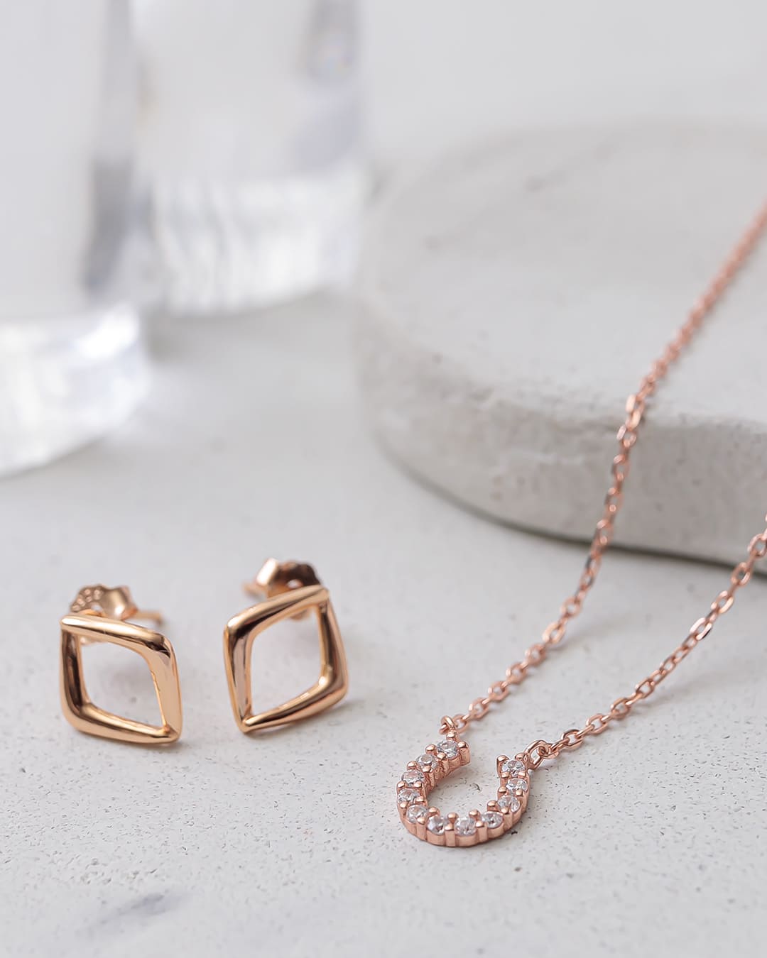 スタッフセレクトセット・Marie＞ピアス・ネックレスセット