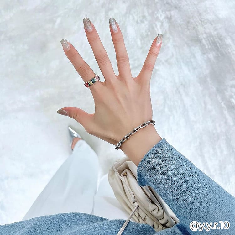 ハンドメイド 人形型リング 淡い緑 ハンドメイド 人形型リング 淡い緑 ハンドメイド 人形型リング