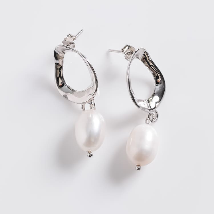 今週限定お値下げ　レア　mame パールピアス mame pearl | NANAKOTSUCHIYA